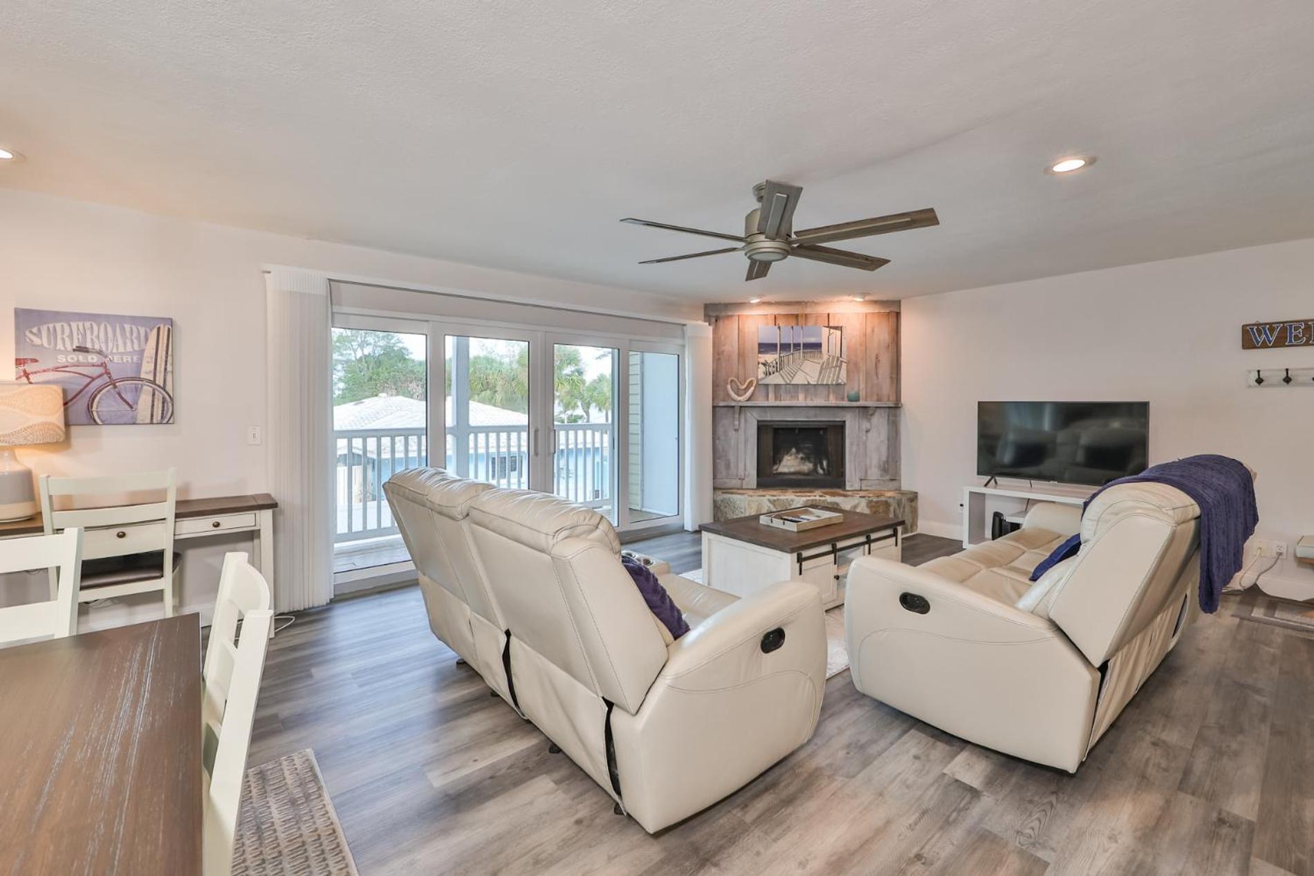 100 Steps To Beautiful Indian Rocks Beach, Oceanside, 2 Bedroom Updated Condo Clearwater Beach Bagian luar foto